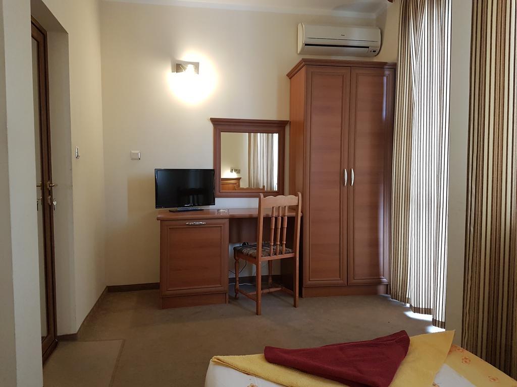Guest House Markovi 아헬로이 외부 사진