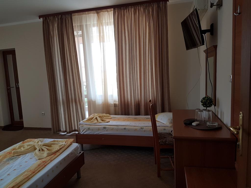 Guest House Markovi 아헬로이 외부 사진