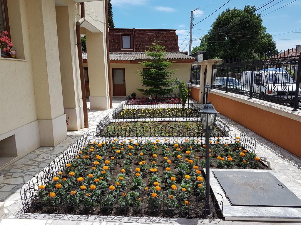 Guest House Markovi 아헬로이 외부 사진