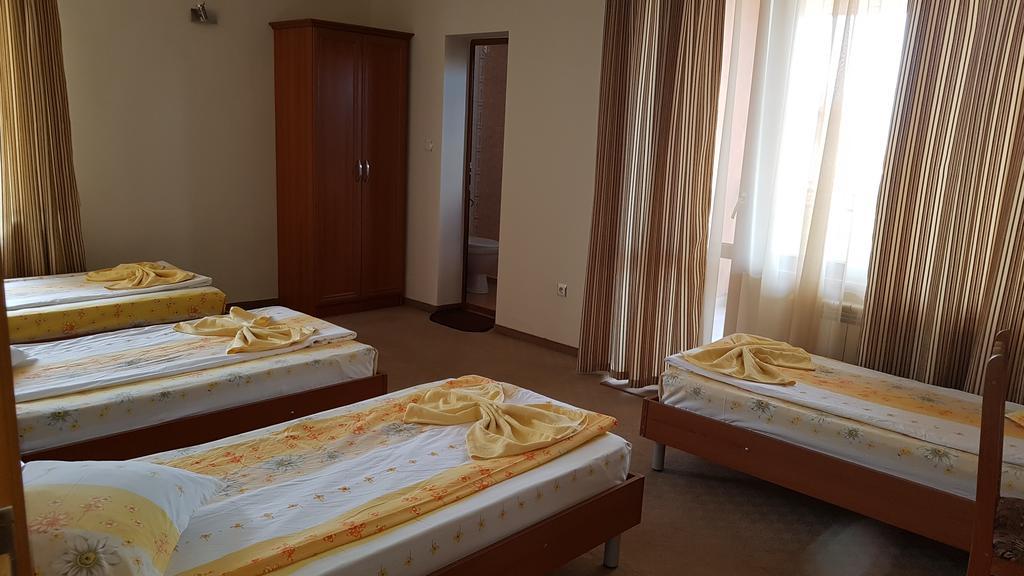 Guest House Markovi 아헬로이 외부 사진
