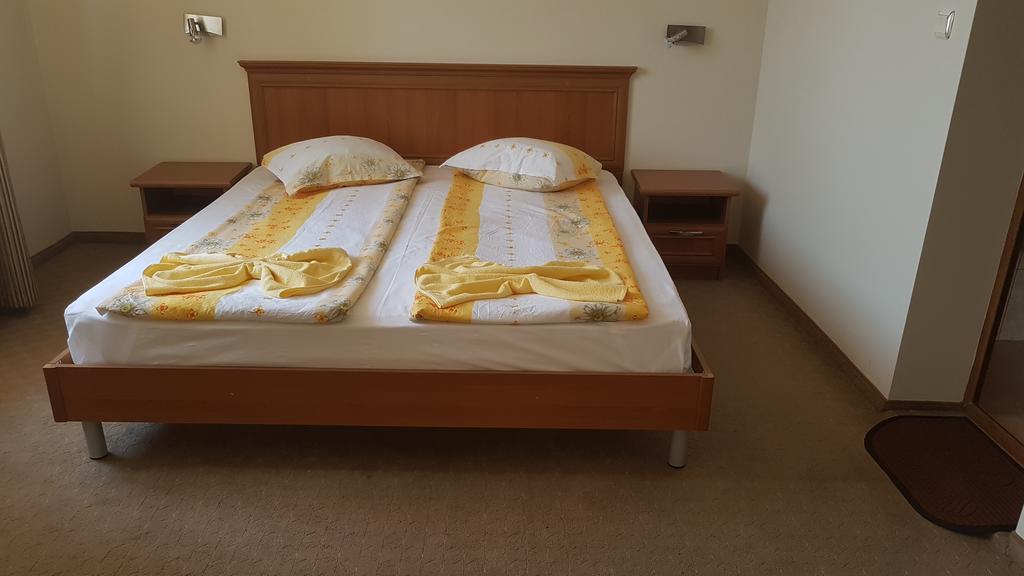 Guest House Markovi 아헬로이 외부 사진